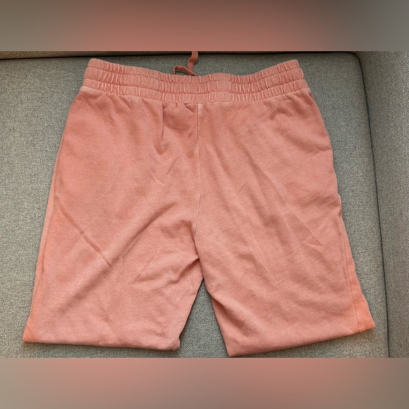 Old Navy Joggers - Picture 3 of 6